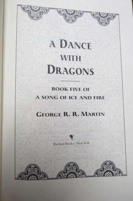 A Dance with Dragons. George R.R. Martin. Hard cover in one book. A song of ice and fire, nr 5